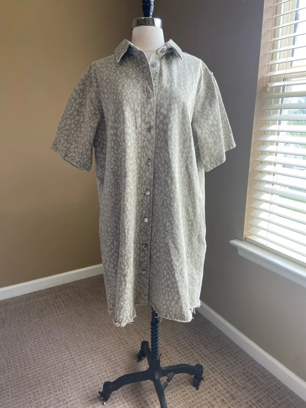 Universal Thread Button-Front Mini‎ Denim Shirt Dress in a Faded Olive Color - L